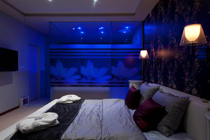 Spa suite with a sea view